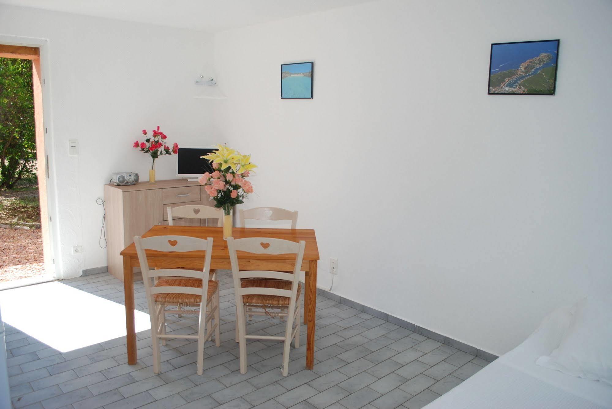 Residence Riviera Порто-Веккьо Экстерьер фото